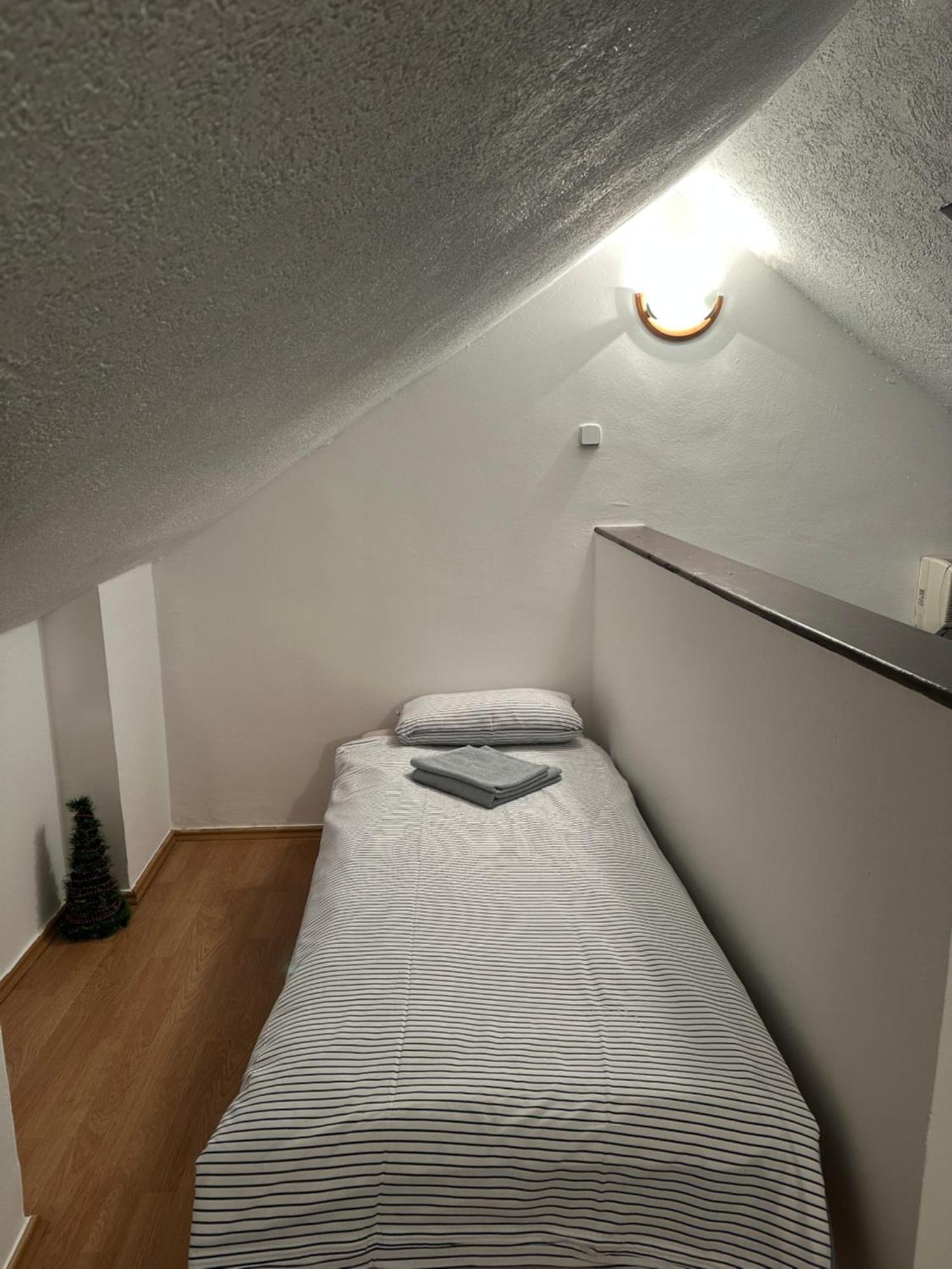 Jezero Apartment วรินรัชกา บานยา ภายนอก รูปภาพ